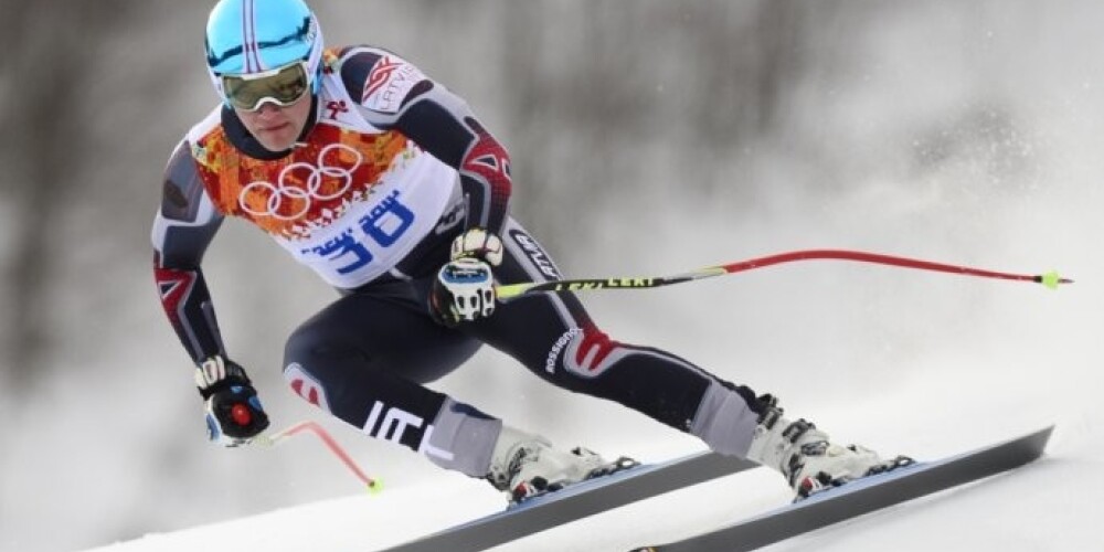 Kalnu slēpotājs Rode izstājas olimpiskā supergiganta sacensībās