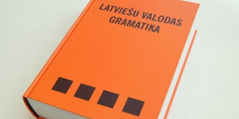Pēc 50 gadu pauzes beidzot iznākusi jauna "Latviešu valodas gramatika"