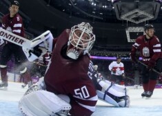 Nervus kutinošā spēlē Latvija cienījami piekāpjas hokeja lielvalstij Kanādai. FOTO