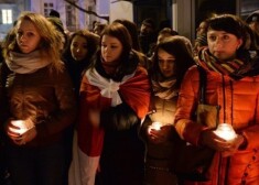 В Украине проходит день траура по погибшим в беспорядках