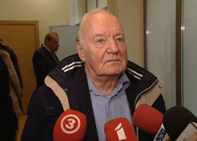 Kvēps: Dopinga viela esot minēta uz Pavlova zāļu pudelītes, bet ne sertifikātos. VIDEO