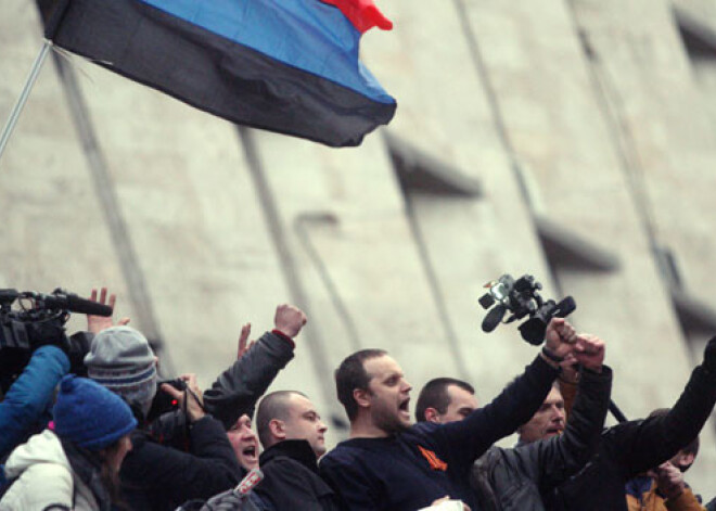 Krieviju atbalstoši demonstranti ieņem Doņeckas apgabala administrāciju