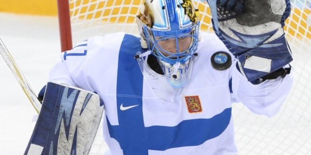 Iepriekš Nora Ratija studējusi ASV, kur kļuvusi par divkārtēju Nacionālās koledžu sporta asociācijas (NCAA) čempioni.