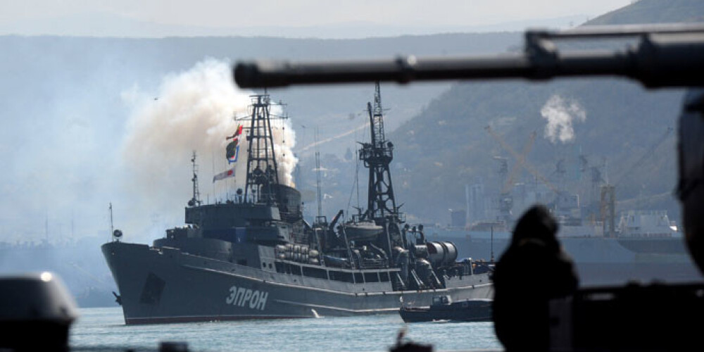 Krievija nolēmusi piesavināties pusi Ukrainas jūras spēku kuģu