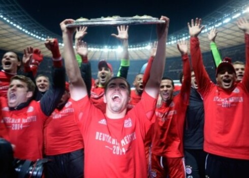 "Bayern" komanda ieguvusi otro čempionu titulu pēc kārtas un kopumā 24.kluba vēsturē, kas ir pārliecinošs valsts labākais rādītājs.