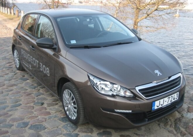 Peugeot 308. Franču lauva ar pieticīgu ēstgribu. FOTO