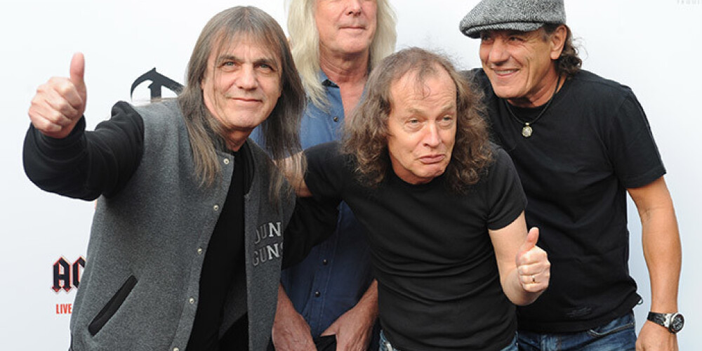 No AC/DC aiziet ģitārists Malkolms Jangs