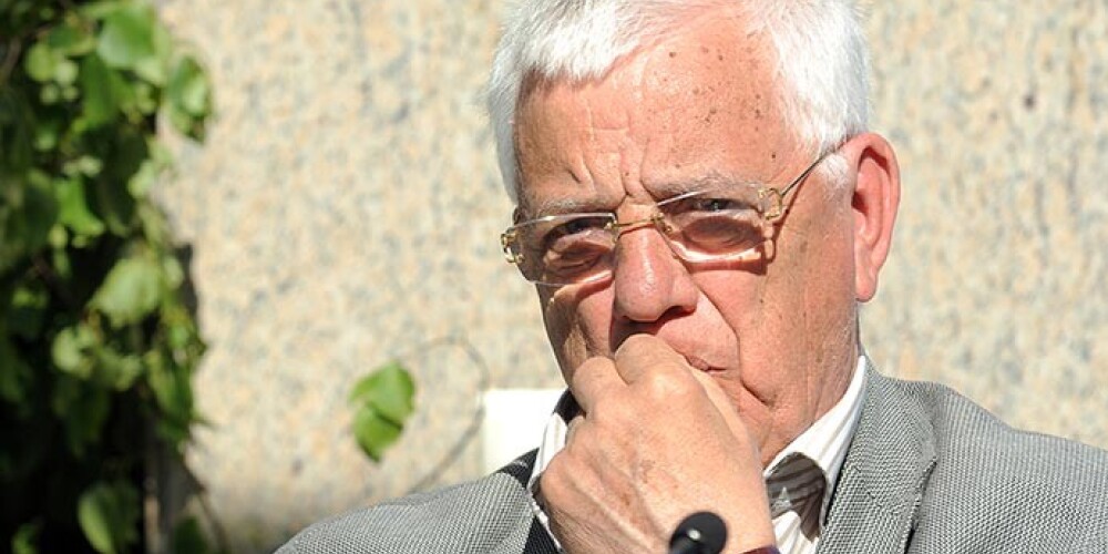 Izveidots Raimonda Paula oficiālais fanu klubs "Maestro klubs".