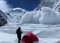 Эверест закрыли для восхождений