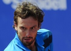 ATP čempionu rangā, kurā tiek skaitīti tikai šogad izcīnītie punkti ATP turnīros, Ernests Gulbis pašlaik atrodams 13.vietā.