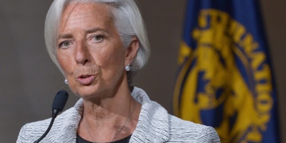 Директор-распорядитель МВФ Кристин Лагард признала, что текущая ситуация на Украине создает риски для выполнения антикризисной программы, на которую фонд выделил 17 миллиардов