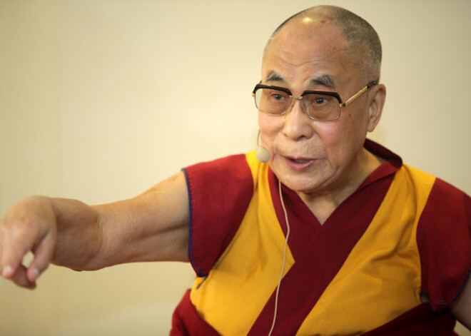 Dalailama: ja iepriekšējais bija vardarbības gadsimts, tad šim ir jābūt dialoga gadsimtam