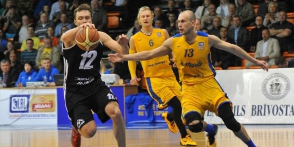 "Ventspils" basketbolisti līdzvērtīgā cīņā atjauno vadību LBL finālsērijā