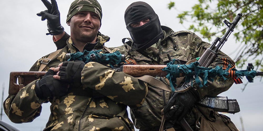 Prognozē, ka Donbasā bruņoti pretošanās anklāvi pastāvēs vēl trīs mēnešus