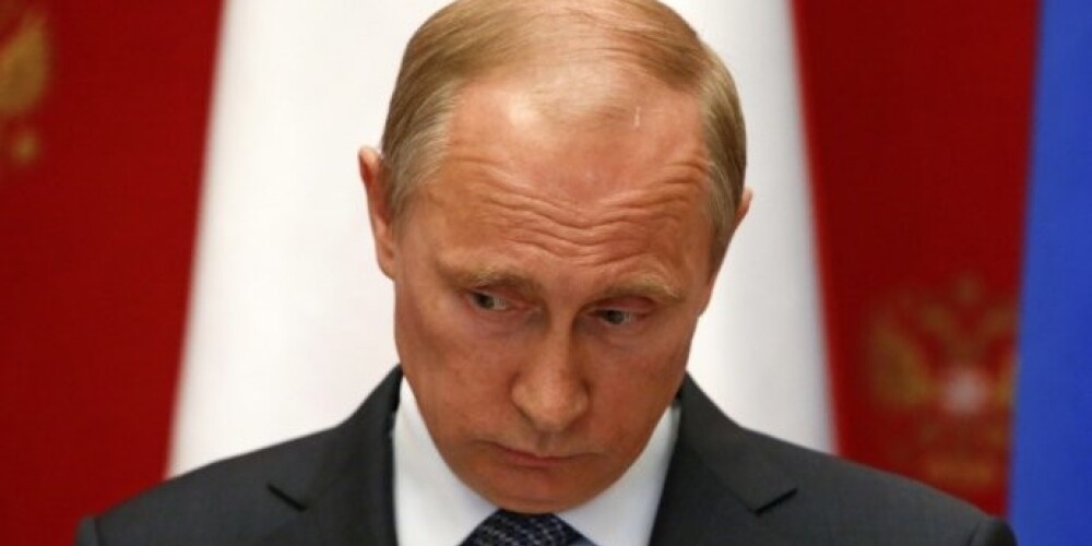 Kremļa kritiķis Ņemcovs: "Putins ir izēdis krieviem smadzenes"