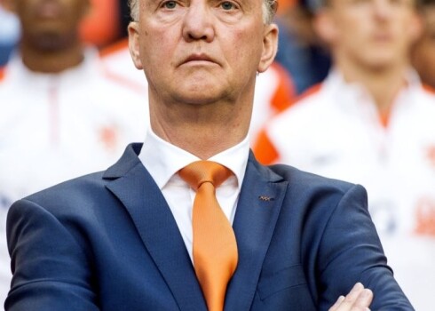 Nīderlandiešu speciālists Luiss van Gāls turpmāk trenēs slaveno Mančestras "United".