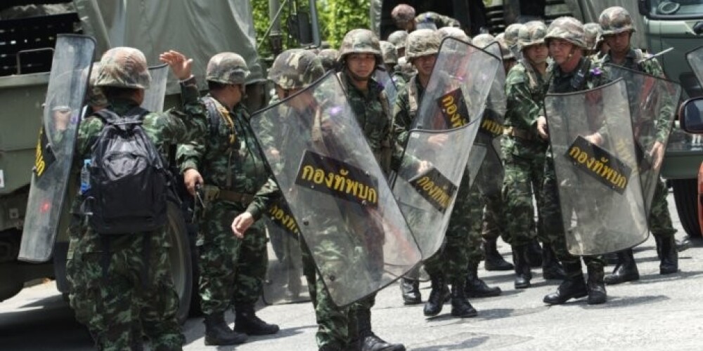 В Таиланде ввели военное положение
