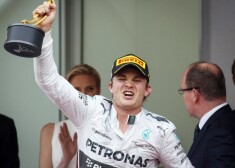 Rosbergs otro gadu pēc kārtas uzvar F-1 posmā Monako