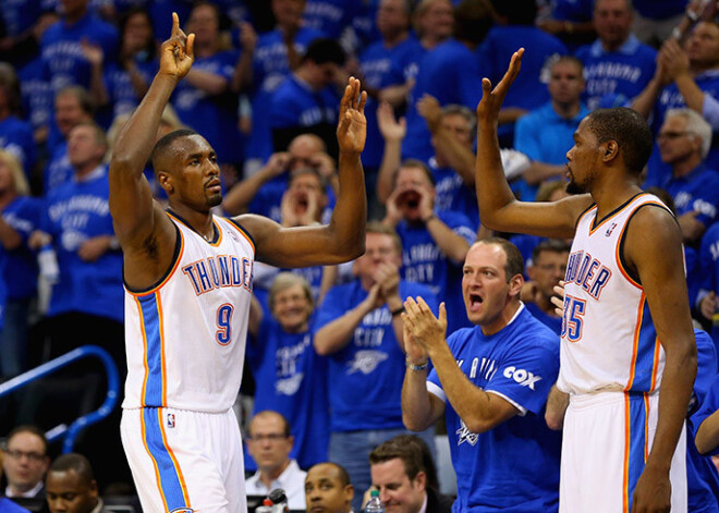 "Thunder" basketbolisti gūst pirmo panākumu sērijā pret "Spurs"