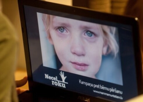 Nekad nav par vēlu atvainoties savam bērnam par nodarīto un turpmāk meklēt veidus, kā viņu audzināt bez vardarbības.
