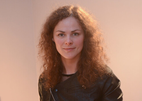 Latviešu Nacionālā teātra aktrise Zane Dombrovska kļuvusi par latviešu teātra senioru atbalsta projekta „Es esmu” koordinatori.