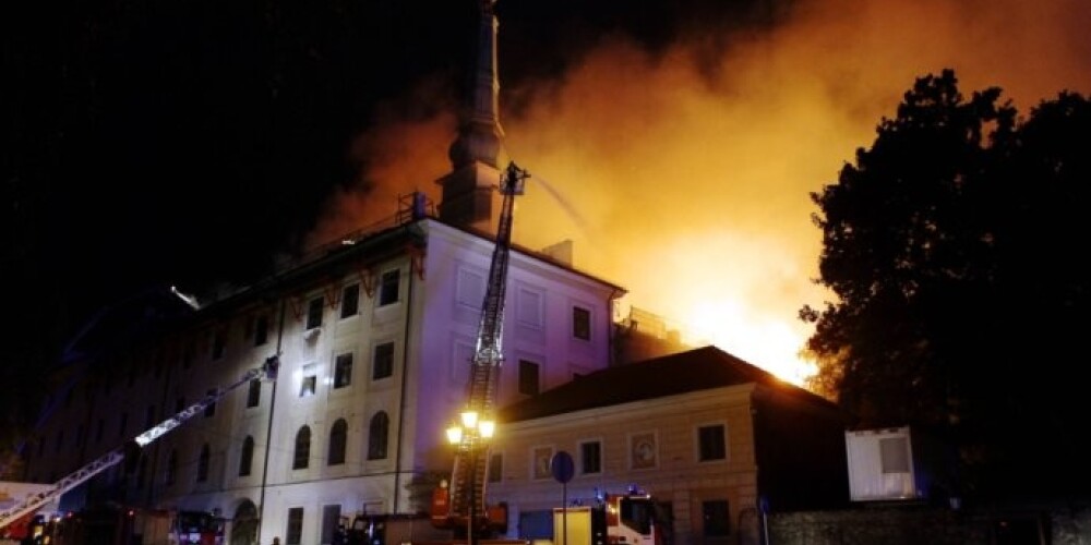 Дело о пожаре в Рижском замке передано в прокуратуру
