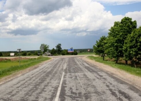 Поступающего от ЕС и государства финансирования не хватает для того, чтобы остановить разрушение дорог