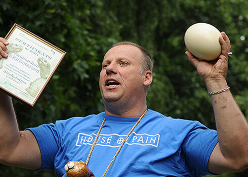 Spēkavīrs Raimonds Bergmanis Dobelē vadīs sacensības „GOLD barbell jubilejas kauss”, ko kopā ar sporta klubu „Gold barbell” rīko narkotiku apkarošanas biedrība „Stop drugs”.