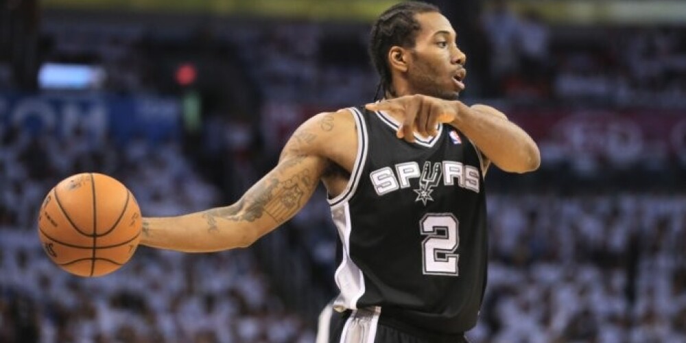 "Spurs" iemet 71 punktu puslaikā un atgūst vadību NBA finālsērijā