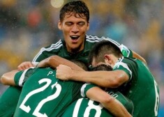 Meksikas futbola izlase atzīmē vienīgo ieskaitīto vārtu guvumu.