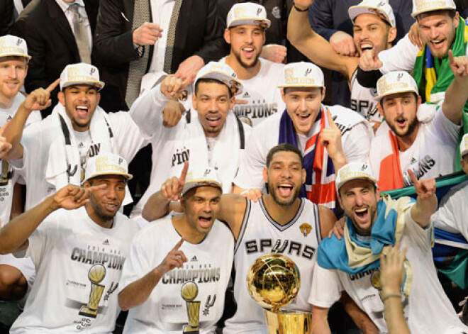 "Spurs" pēc vairāku gadu pārtraukuma izcīna NBA čempiontitulu