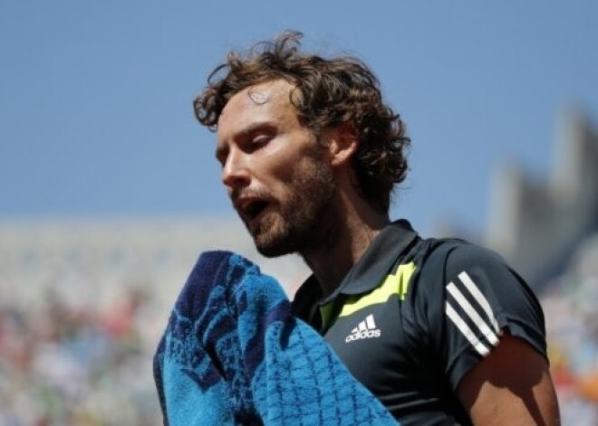 Ernests Gulbis apspēlē Fabio Fonjīni - otrā uzvara sacensībās Londonā