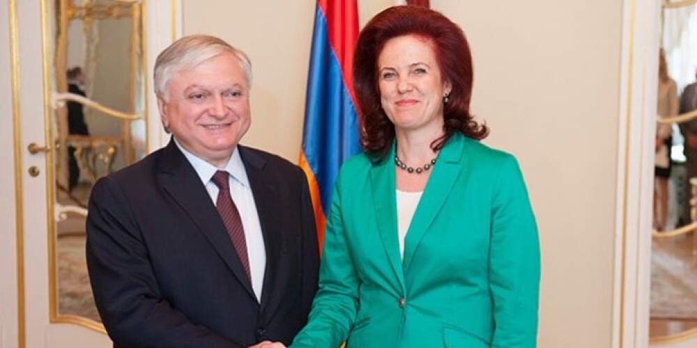 Солвита Аболтиня встретилась с министром иностранных дел Армении