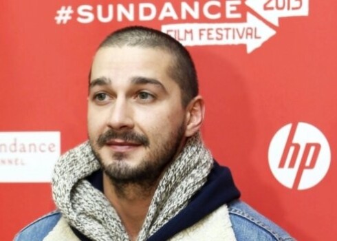 28-летнего артиста стражи порядка под руки вывели из театра, где давали бродвейский мюзикл "Кабаре"