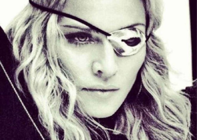 Dziedātāja Madonna.