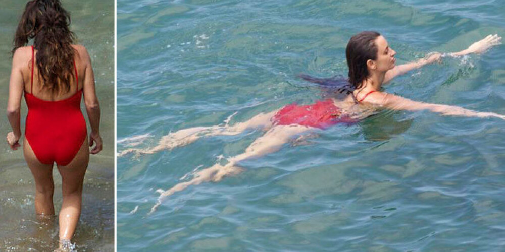 Penelope Krusa atpūšas pludmalē sarkanā peldkostīmā! FOTO