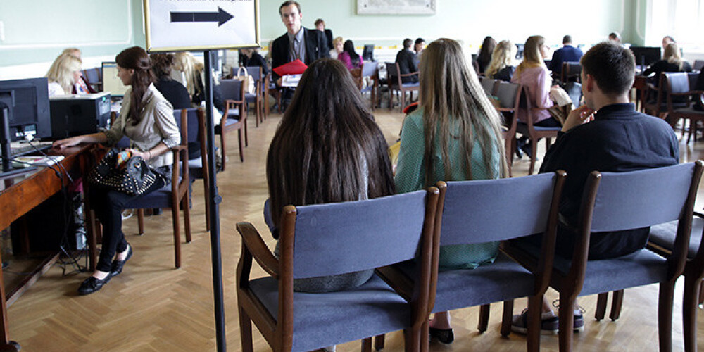Piecu dienu laikā Latvijas augstskolās pieteikušies jau vairāk nekā 5500 studēt gribētāji