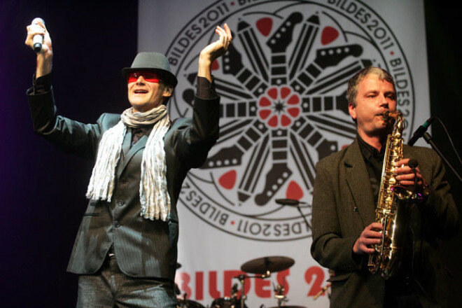 Grupa „Hameleoni” sestdienas vakarā uzstāsies Divu krastu radio Mūzikas festivālā Krustpils saliņā.