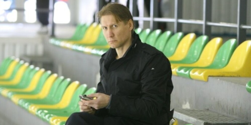 Latvijas hokeja izlases jaunais galvenais treneris - Aleksandrs Beļavskis