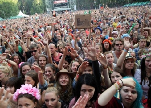 Arī 2015.gada "Positivus" festivāls norisināsies trīs dienu garumā. Biļešu tirdzniecība uz nākamā gada festivālu sāksies drīzumā.