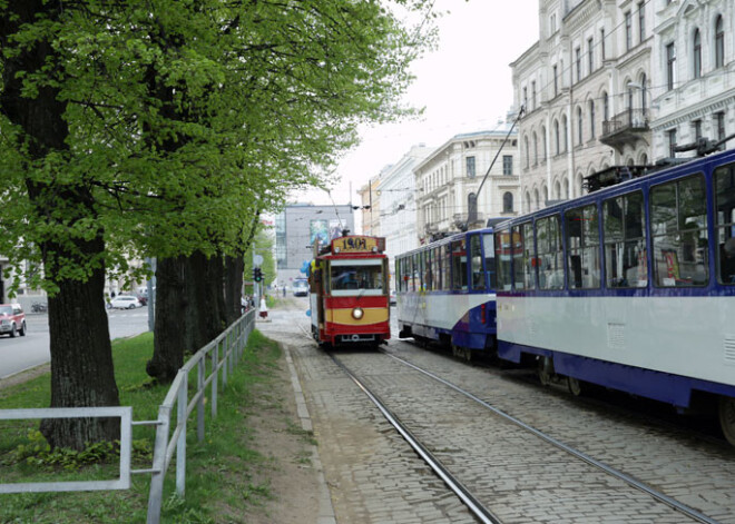 "Rīgas satiksmes" pasažieru skaits jūnijā turpinājis nedaudz samazināties