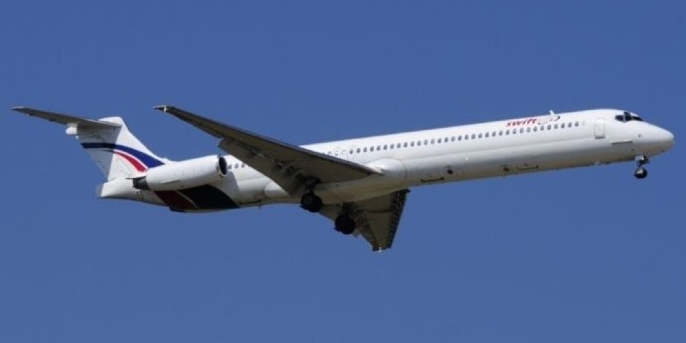 Самолет совершал рейс Уагадугу — Алжир. На его борту находились, по меньшей мере, 110 пассажиров и 6 членов экипажа