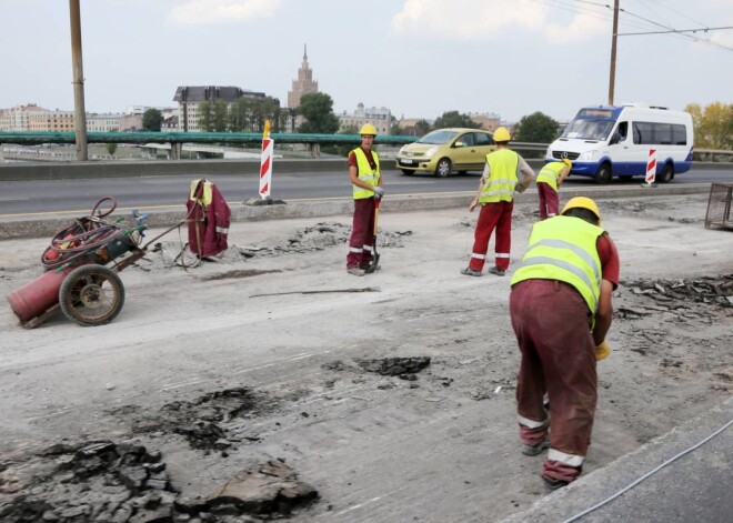 Uz Salu tilta strādā vien 4 cilvēki