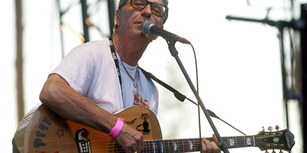 Pita Andersonarepertuārā ir 50. gadu amerikāņu rokenrola dziesmas.