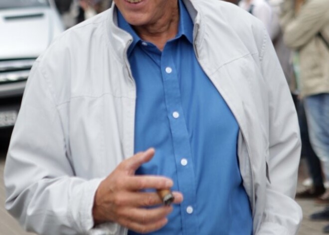 Jūlijs Krūmiņš aizdomīgā veidā ticis pie zemes blakus Dzintaru koncertzālei