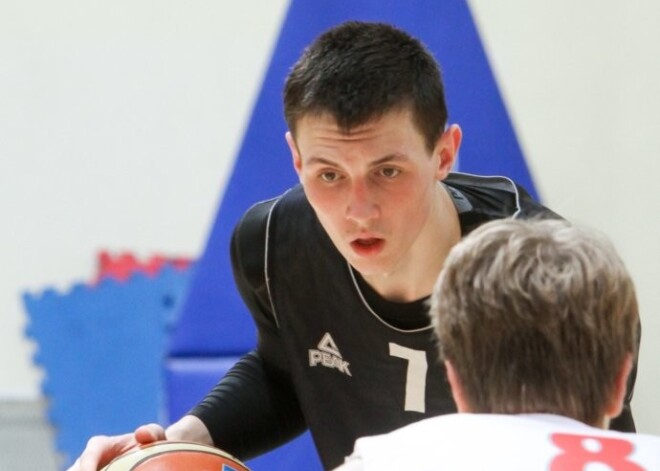 Latvijas U-16 basketbolisti Eiropas čempionātu sāk ar grūtu uzvaru