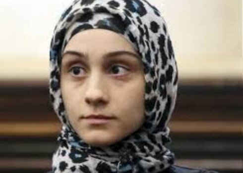 24-летняя сестра братьев-террористов Алина Царнаева, которая проживает в Нью-Джерси, была арестована полицией по подозрению в покушении на убийство