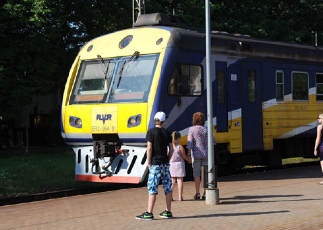 Rīgas dome "Pasažieru vilciena" rīcību, kas rada neērtības rīdziniekiem, vērtē kā destruktīvu