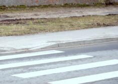 В момент аварии девушка была в капюшоне и слушала музыку через наушники