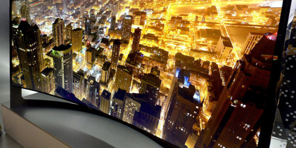 "Samsung": TV nākotne ir izliekti UHD izšķirtspējas ekrāni; 3D ir pagātne
